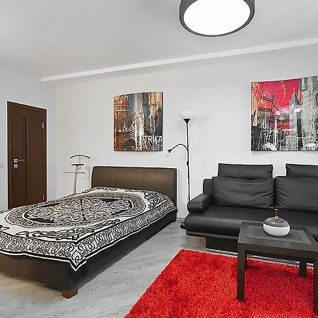 Swedish Studio At Myasnikova Appartement Minsk Kamer foto