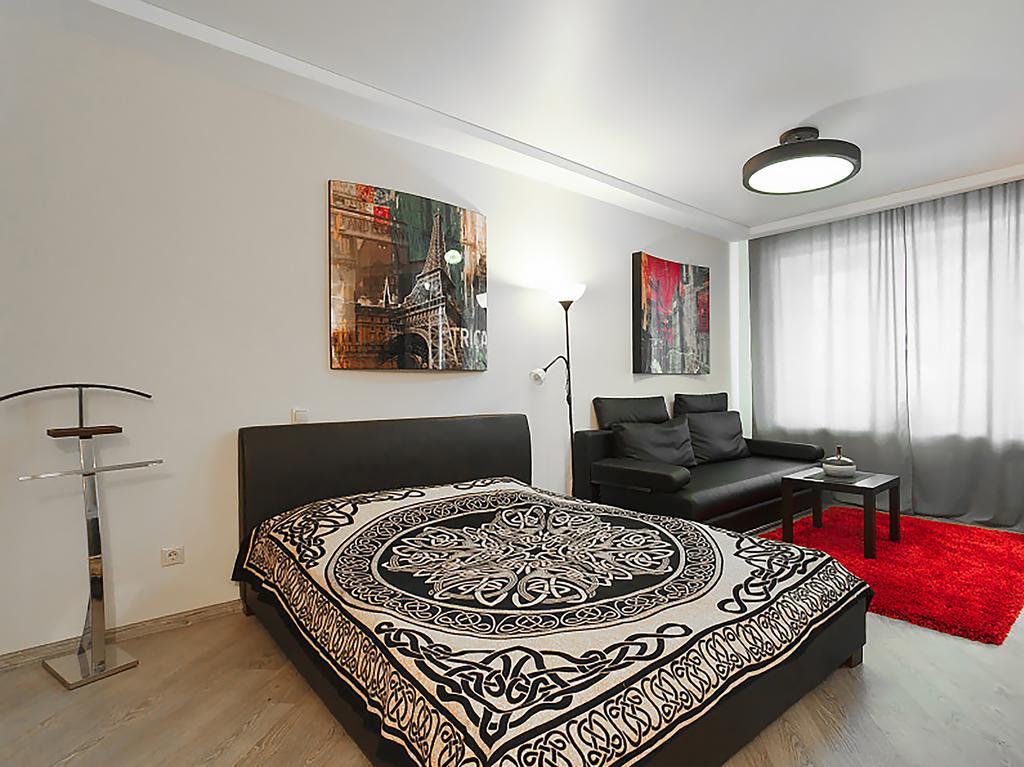 Swedish Studio At Myasnikova Appartement Minsk Kamer foto